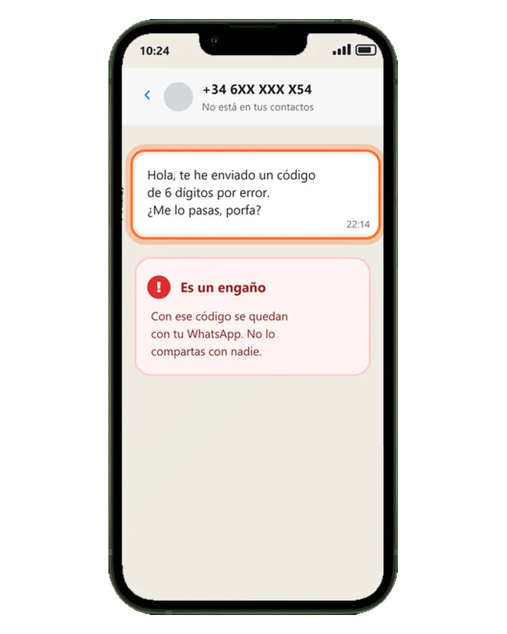 iPhone 13 con un chat de un número desconocido que pide el código de 6 dígitos de WhatsApp y el aviso de que es un engaño