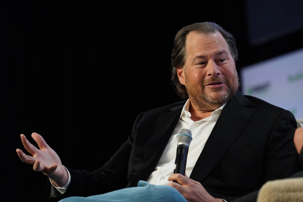 En el mundo de la tecnología y los gadgets, Marc Benioff es un nombre que destaca. Conocido por ser