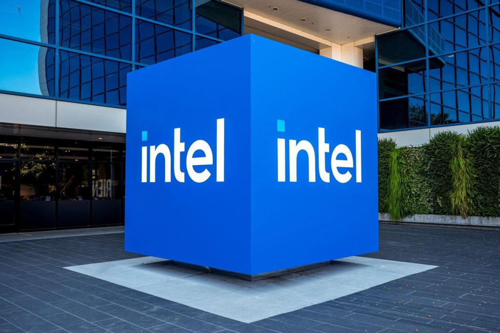 Intel fortalece su liderazgo con expertos de la industria Intel se encuentra en un momento crucial mientras