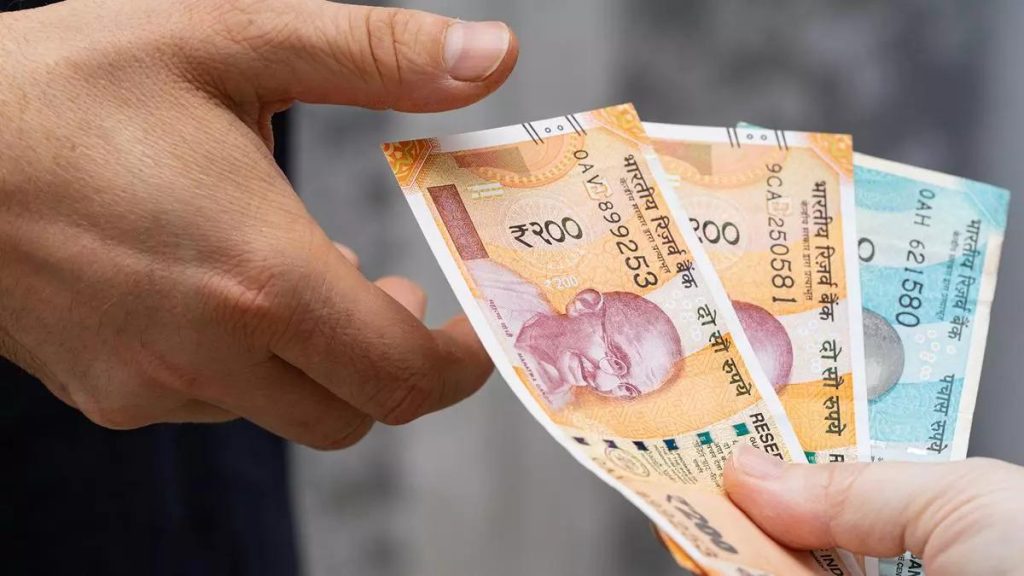El efecto de la caída de la rupia en las inversiones de India La reciente depreciación de la rupia está gene
