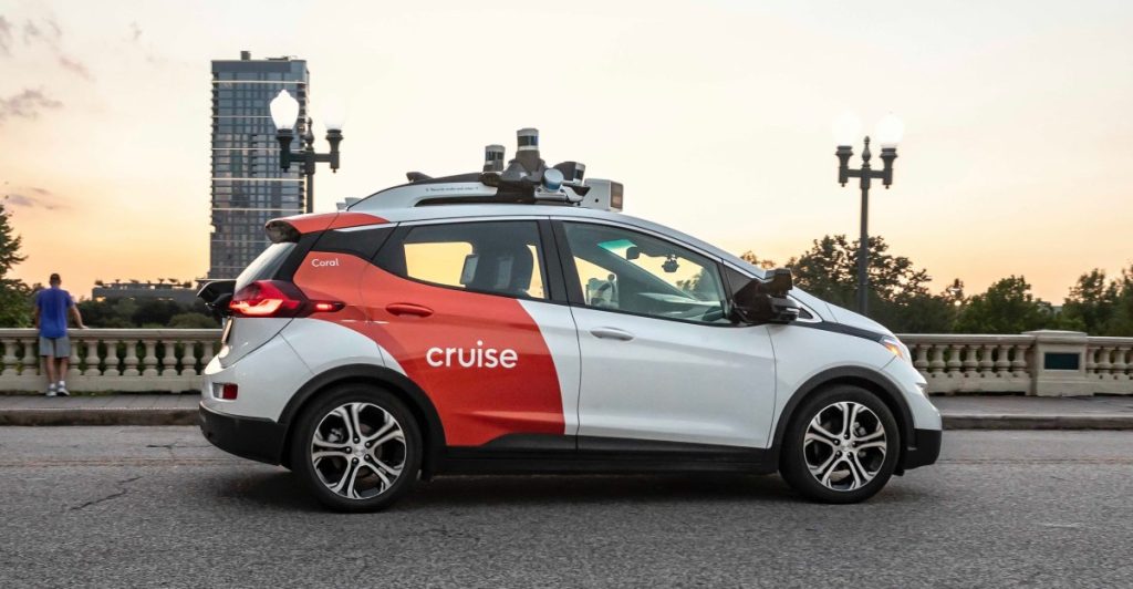 GM toma control de Cruise y despide empleados La empresa de robotaxis Cruise, que anteriormente